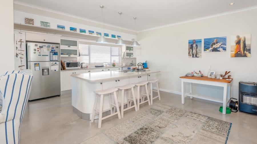 6 Bedroom Property for Sale in Agulhas Western Cape